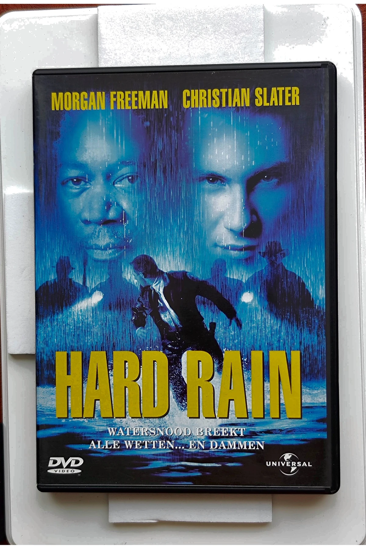 Hard Rain - Voorkant
