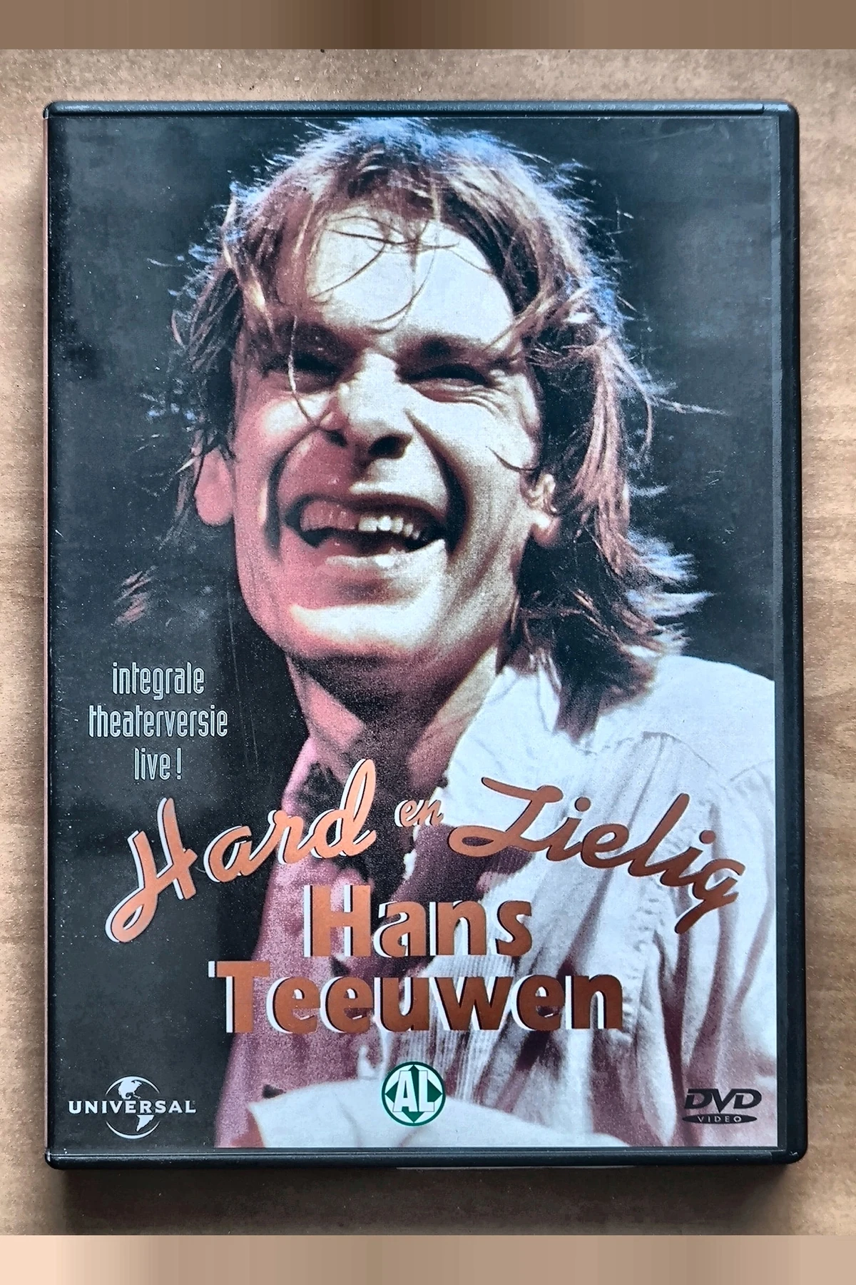 Hans Teeuwen: Hard en zielig - Voorkant