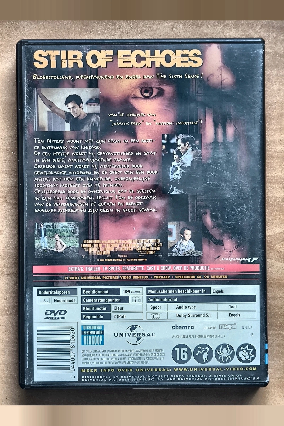 Stir of Echoes - Achterkant