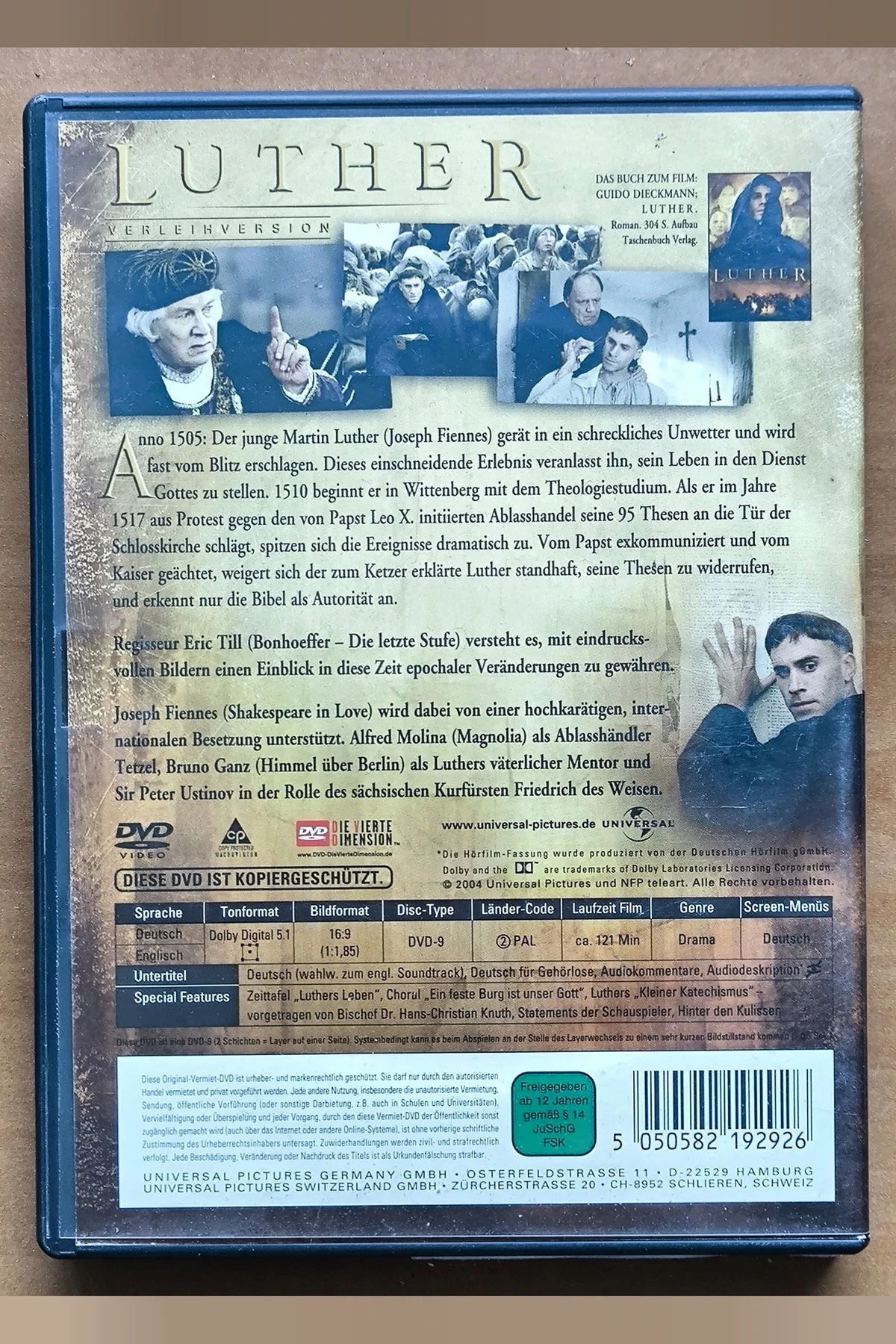 Luther - Achterkant