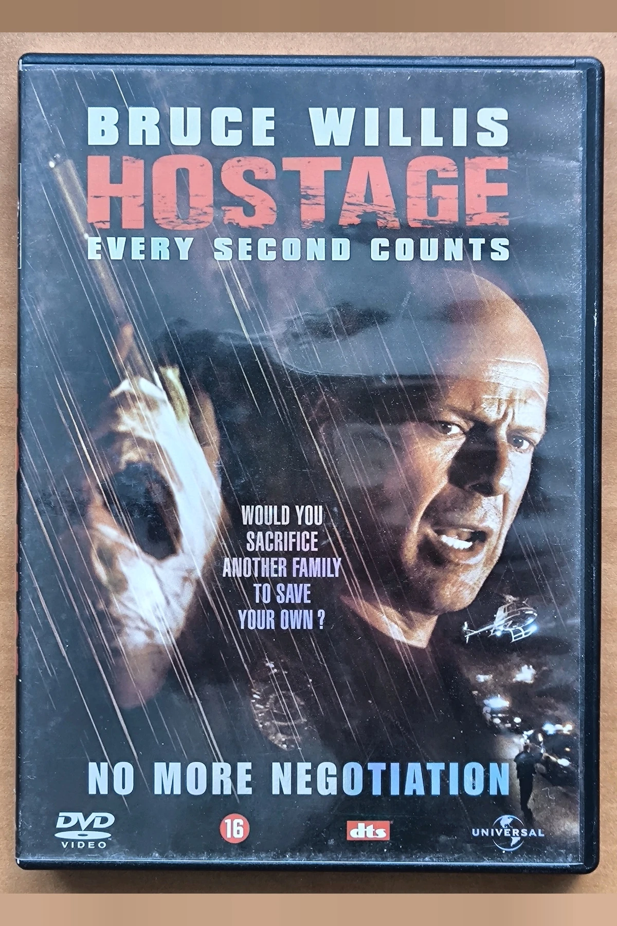 Hostage - Voorkant