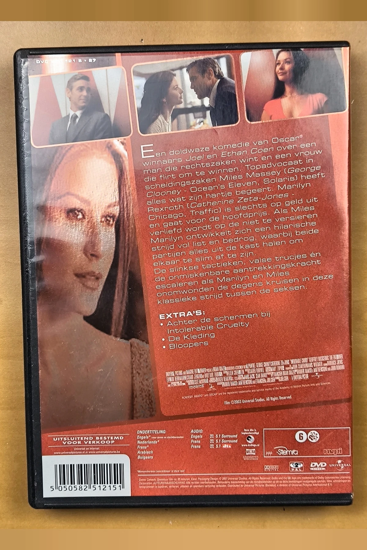 Intolerable Cruelty - Achterkant