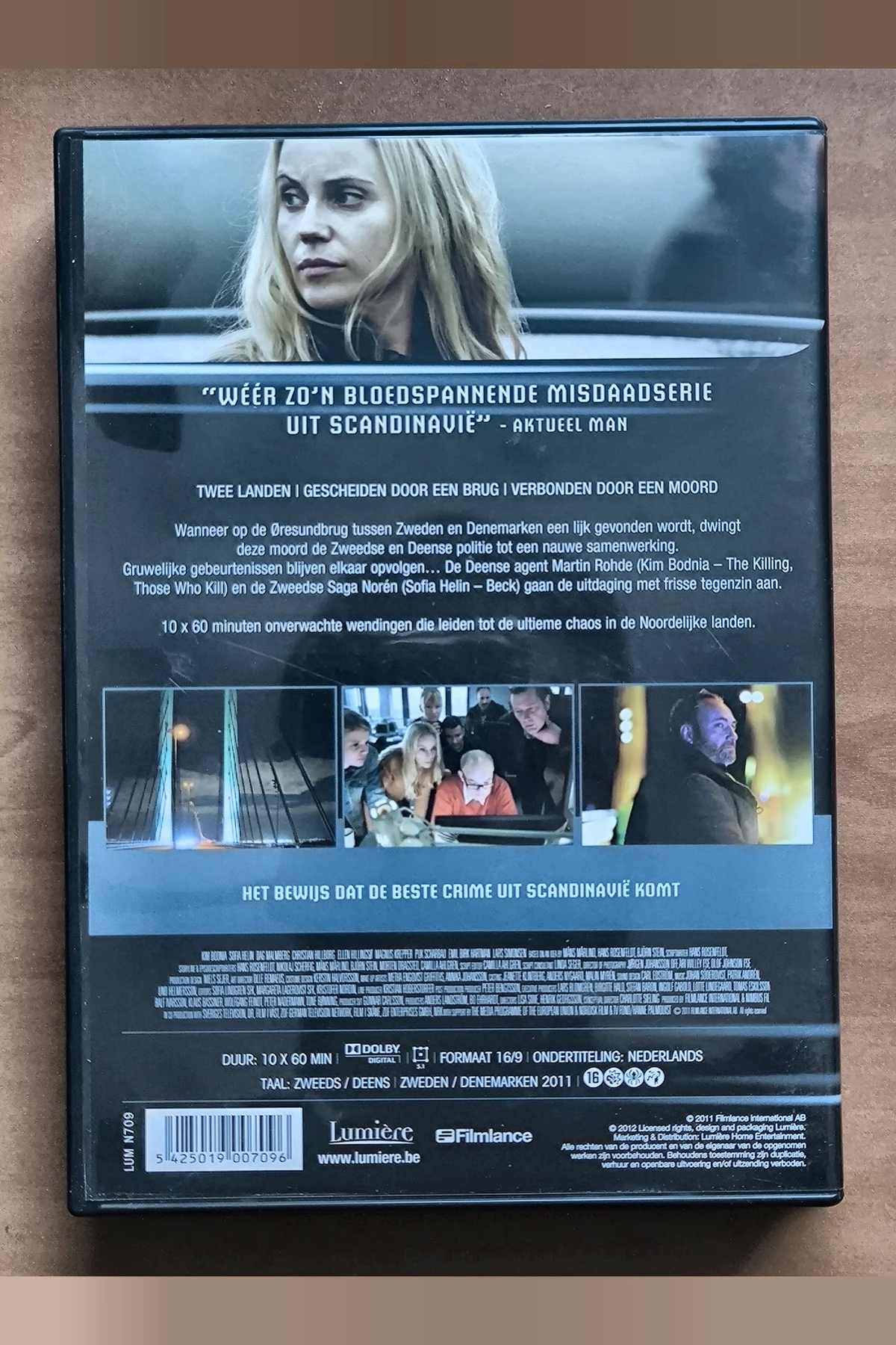 The Bridge: Season 1 - Achterkant