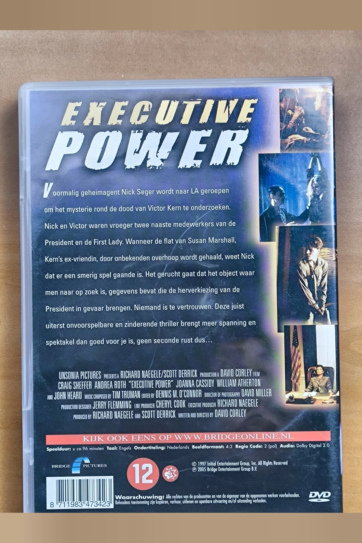 Executive Power - Achterkant