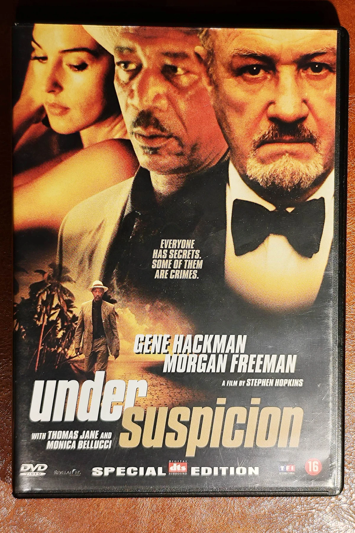 Under Suspicion - Voorkant