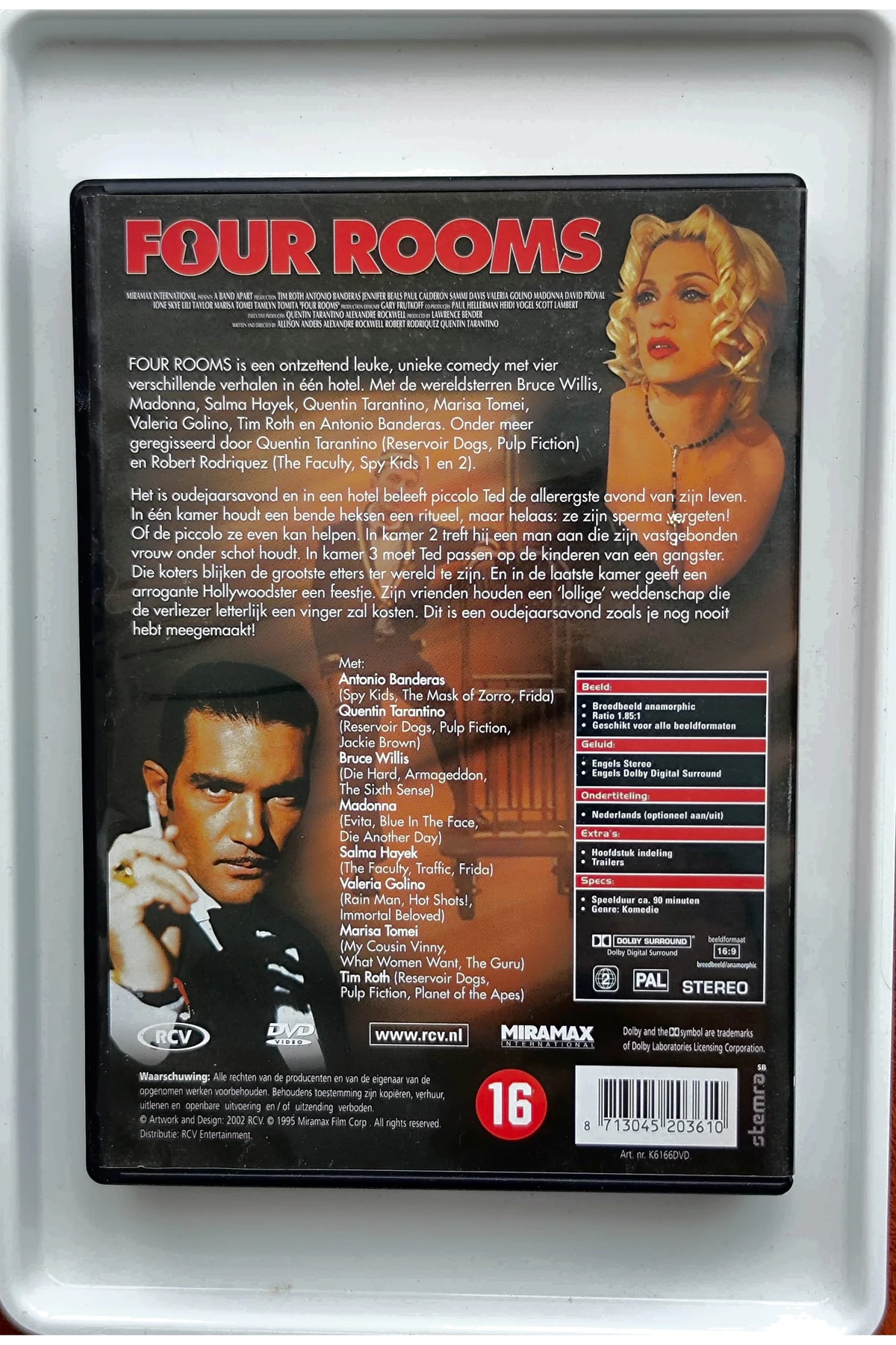 Four Rooms - Achterkant