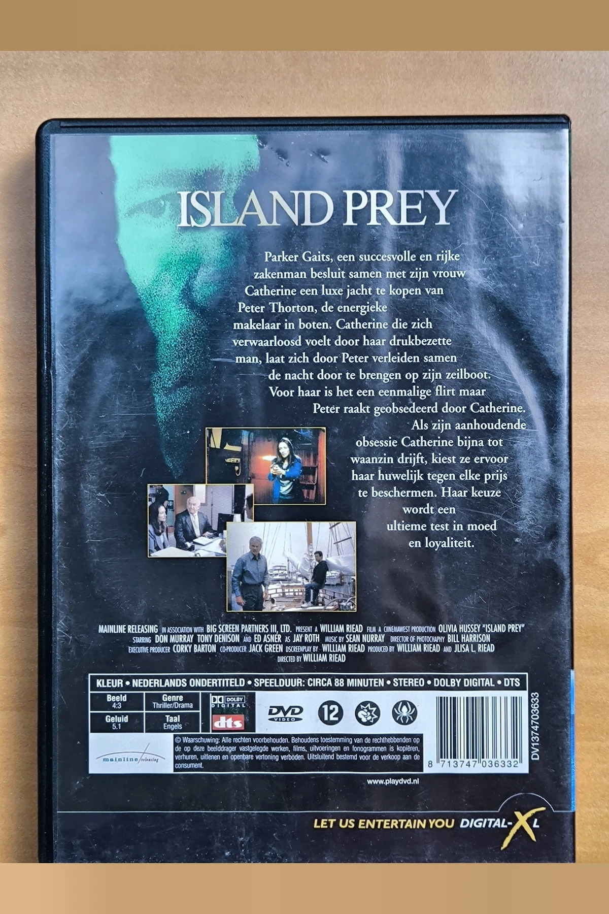 Island Prey - Achterkant