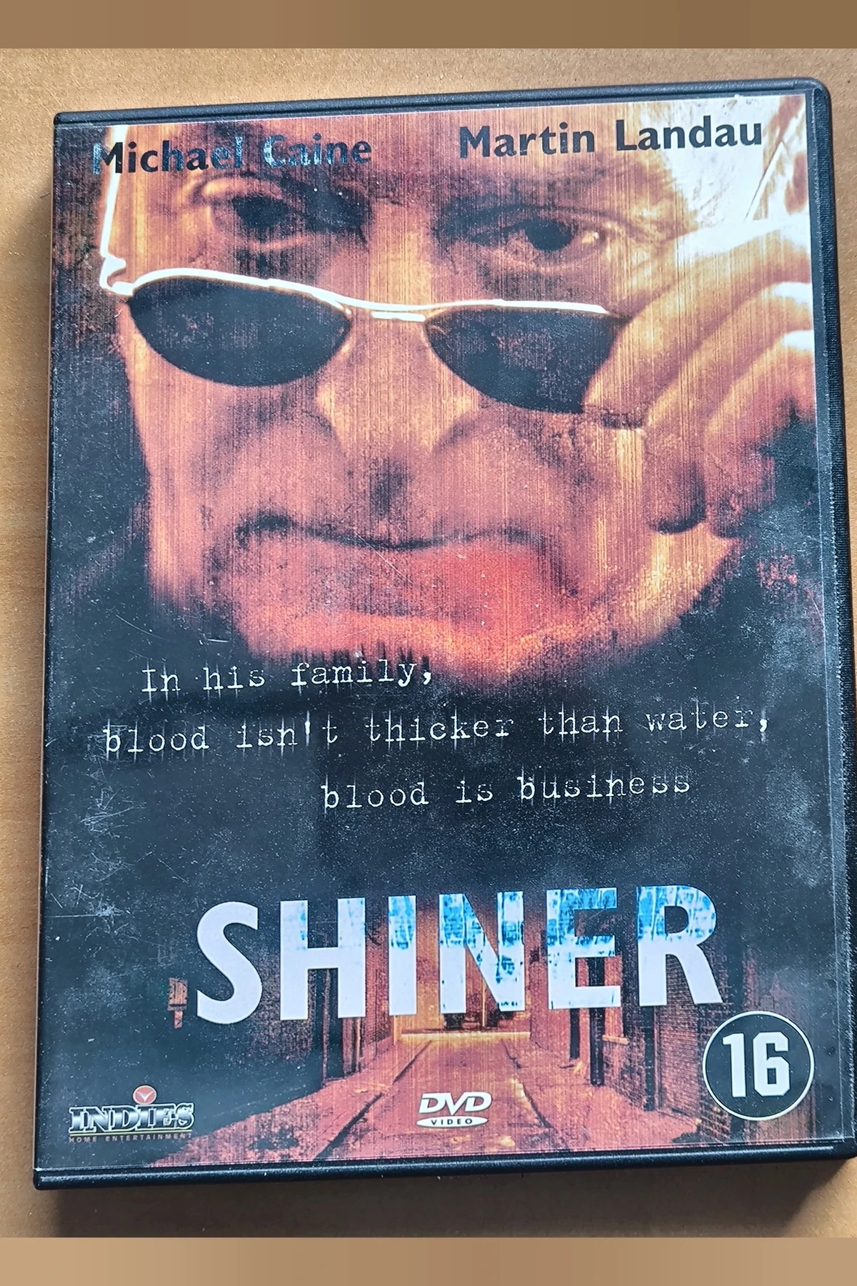 Shiner - Voorkant