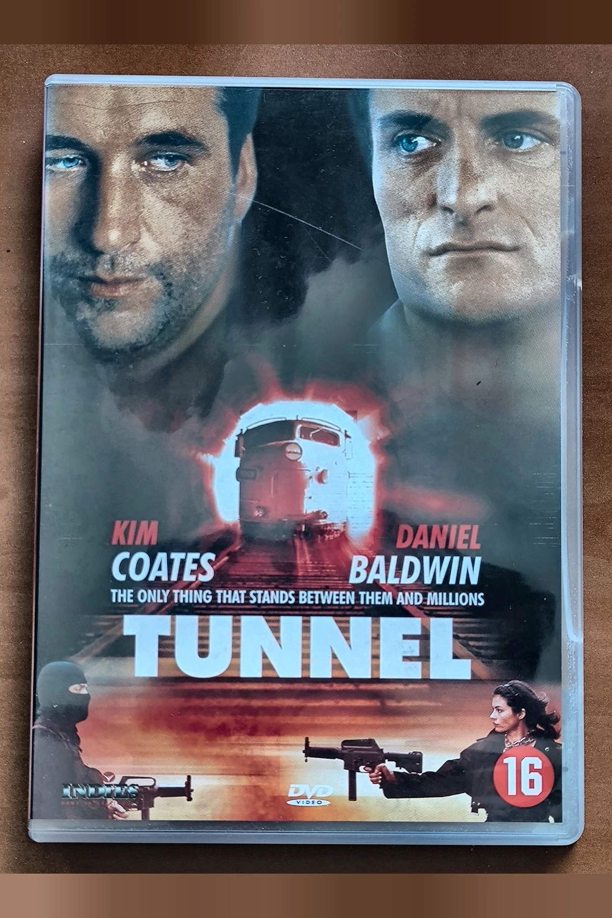Tunnel - Voorkant