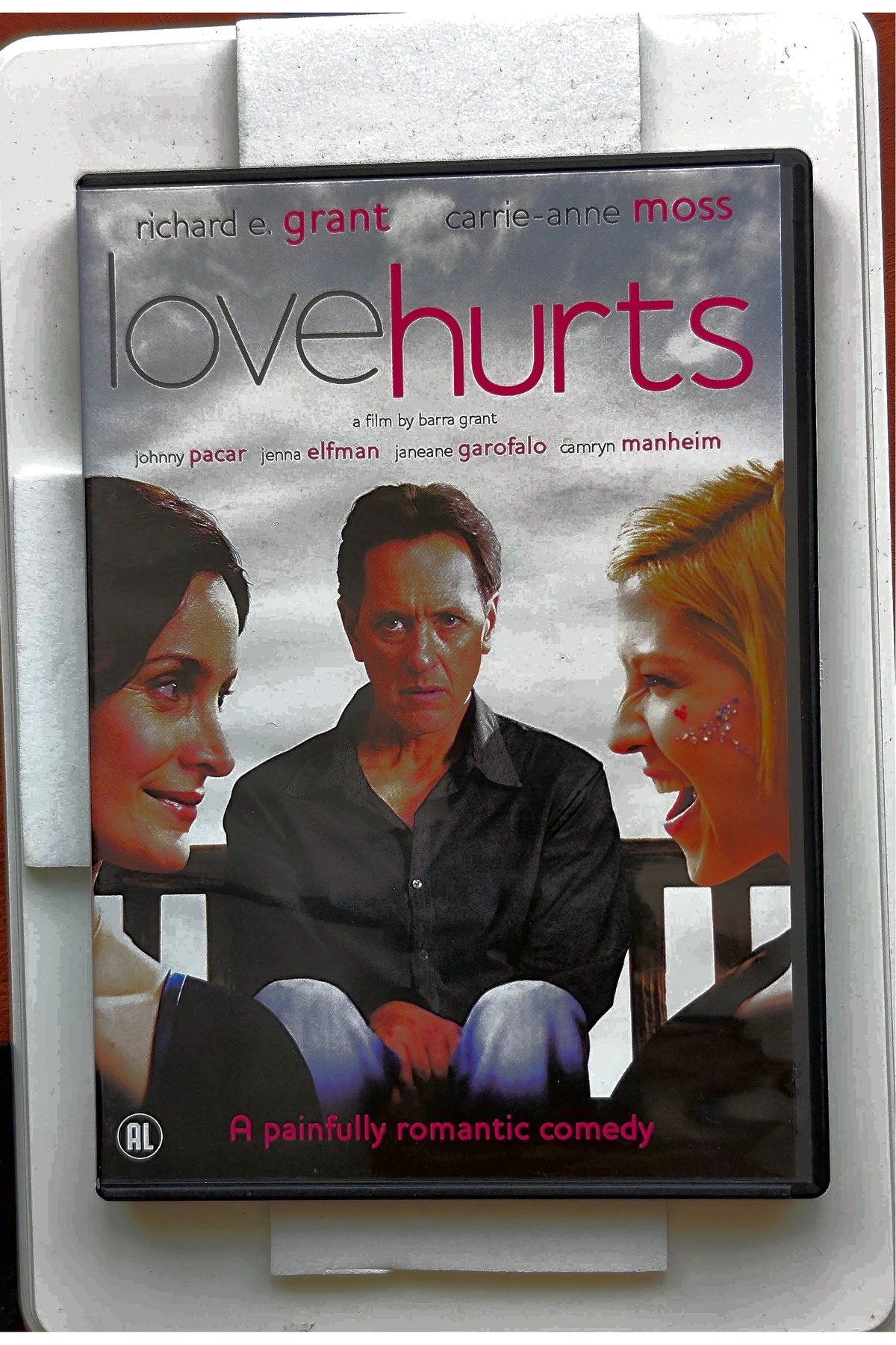 Love Hurts - Voorkant
