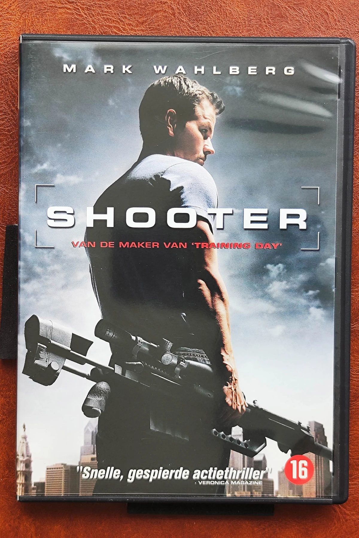 Shooter - Voorkant