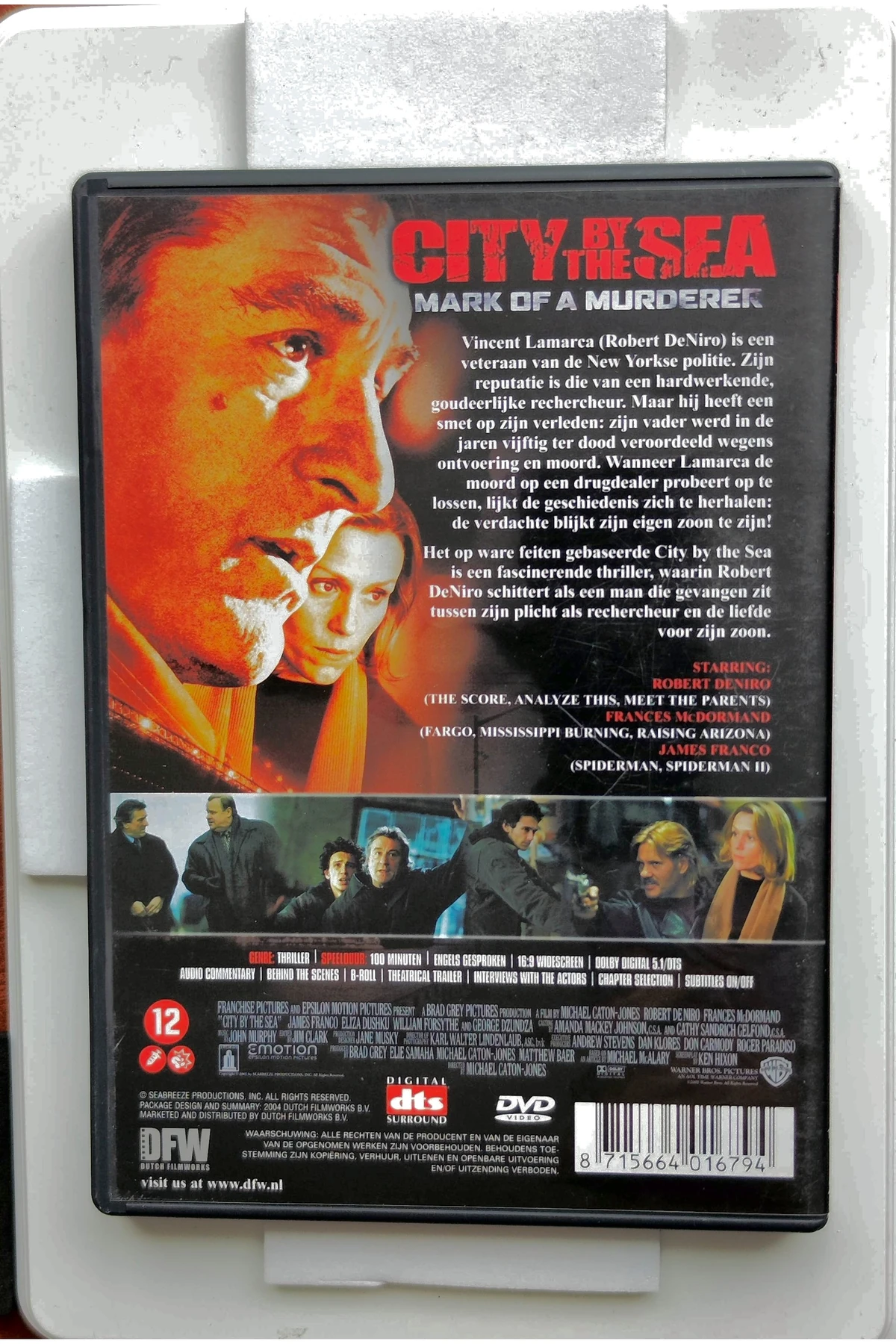 City by the Sea - Achterkant