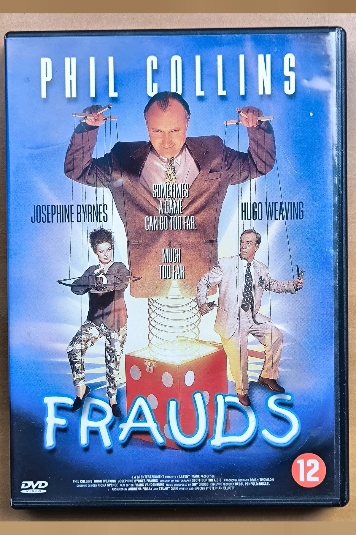 Frauds - Voorkant