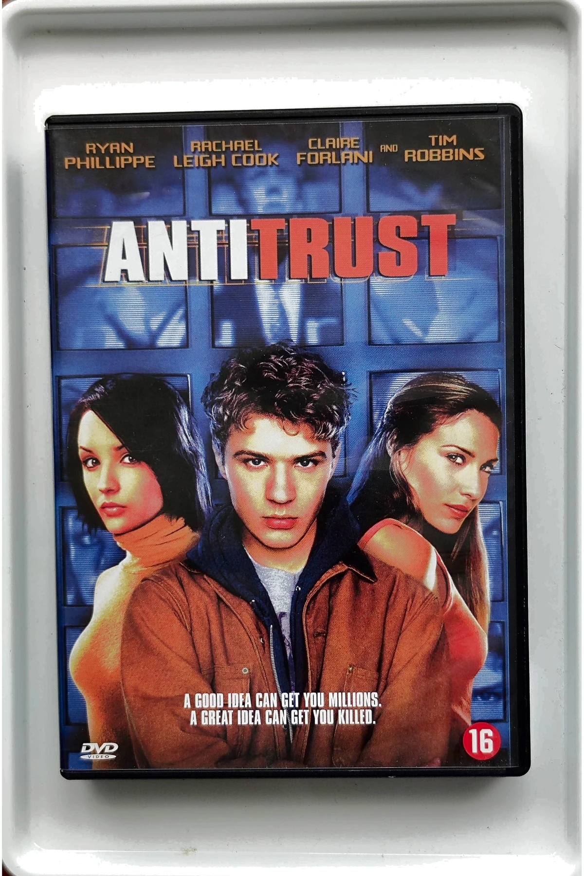 Antitrust - Voorkant