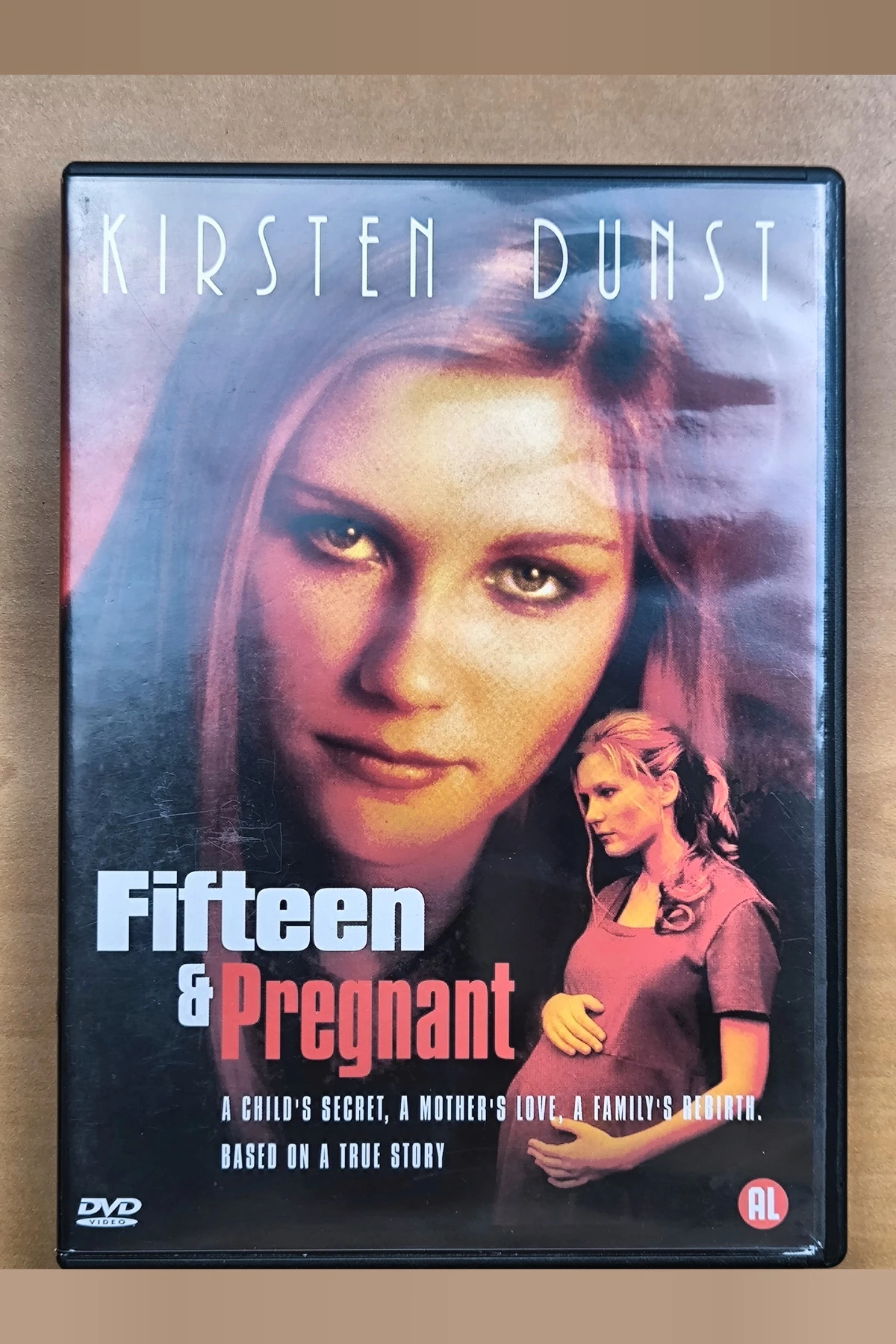 Fifteen and Pregnant - Voorkant