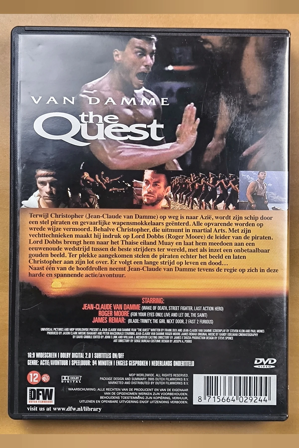 The Quest - Achterkant