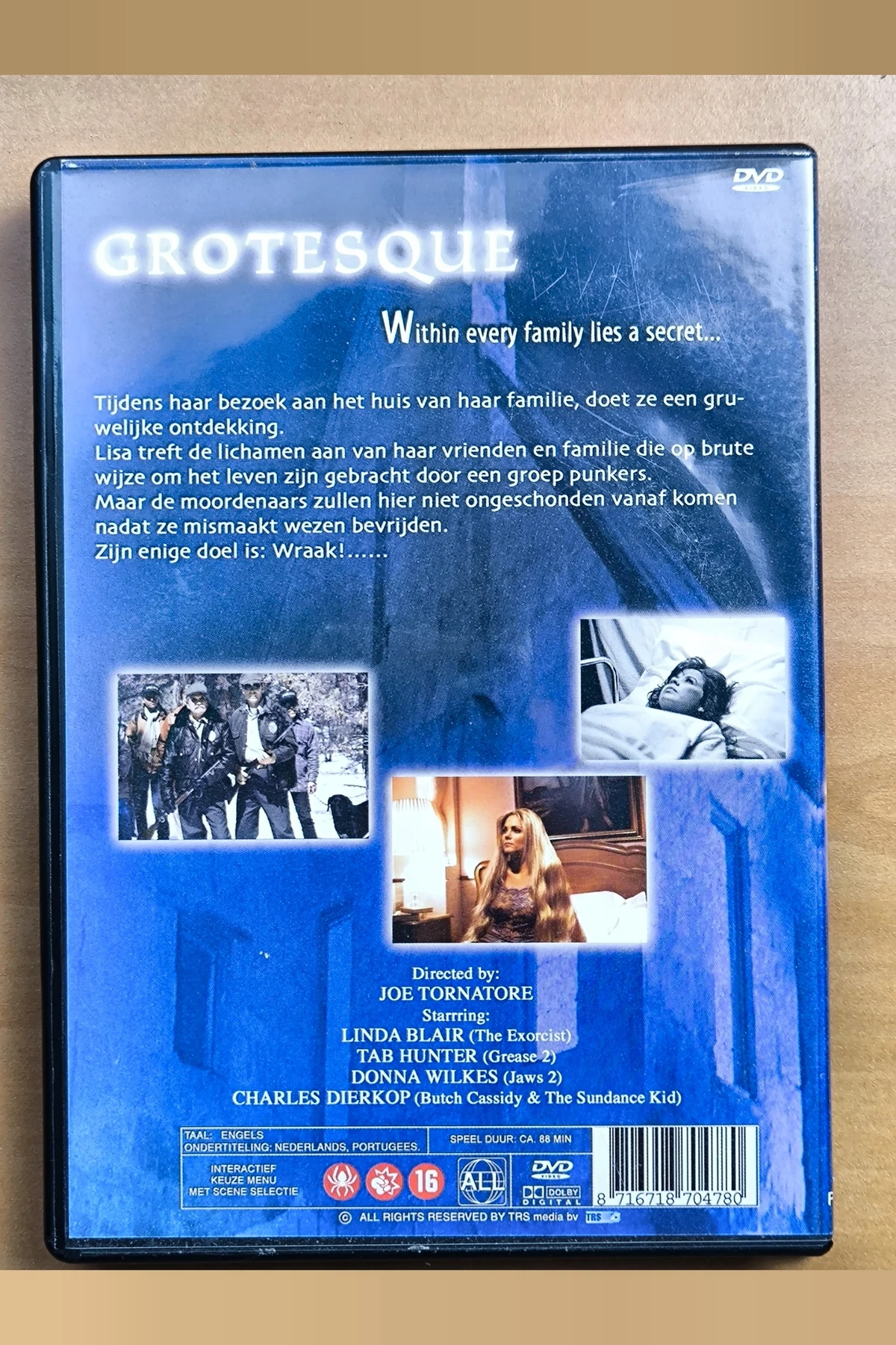 Grotesque - Achterkant