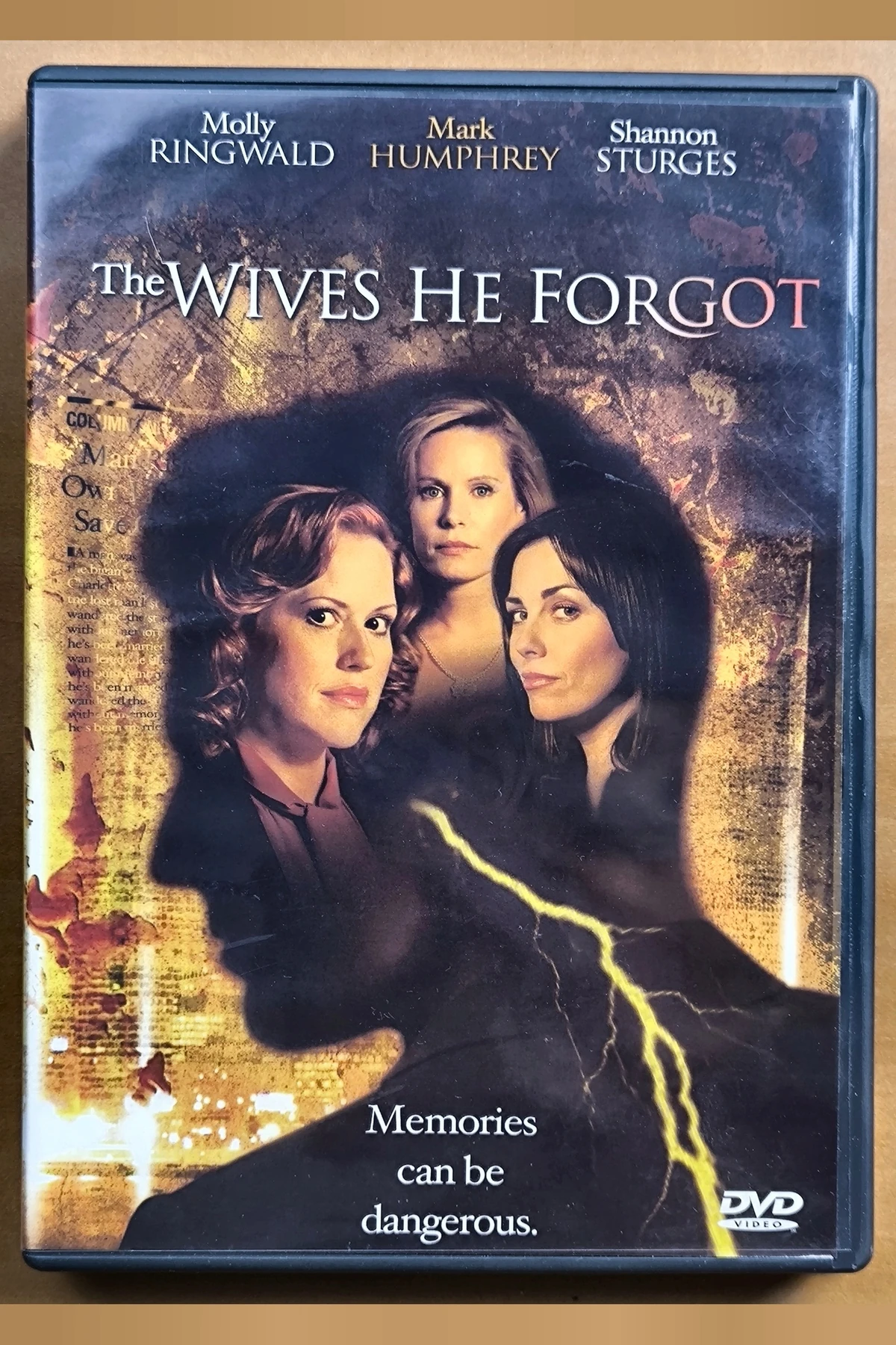 The Wives He Forgot - Voorkant