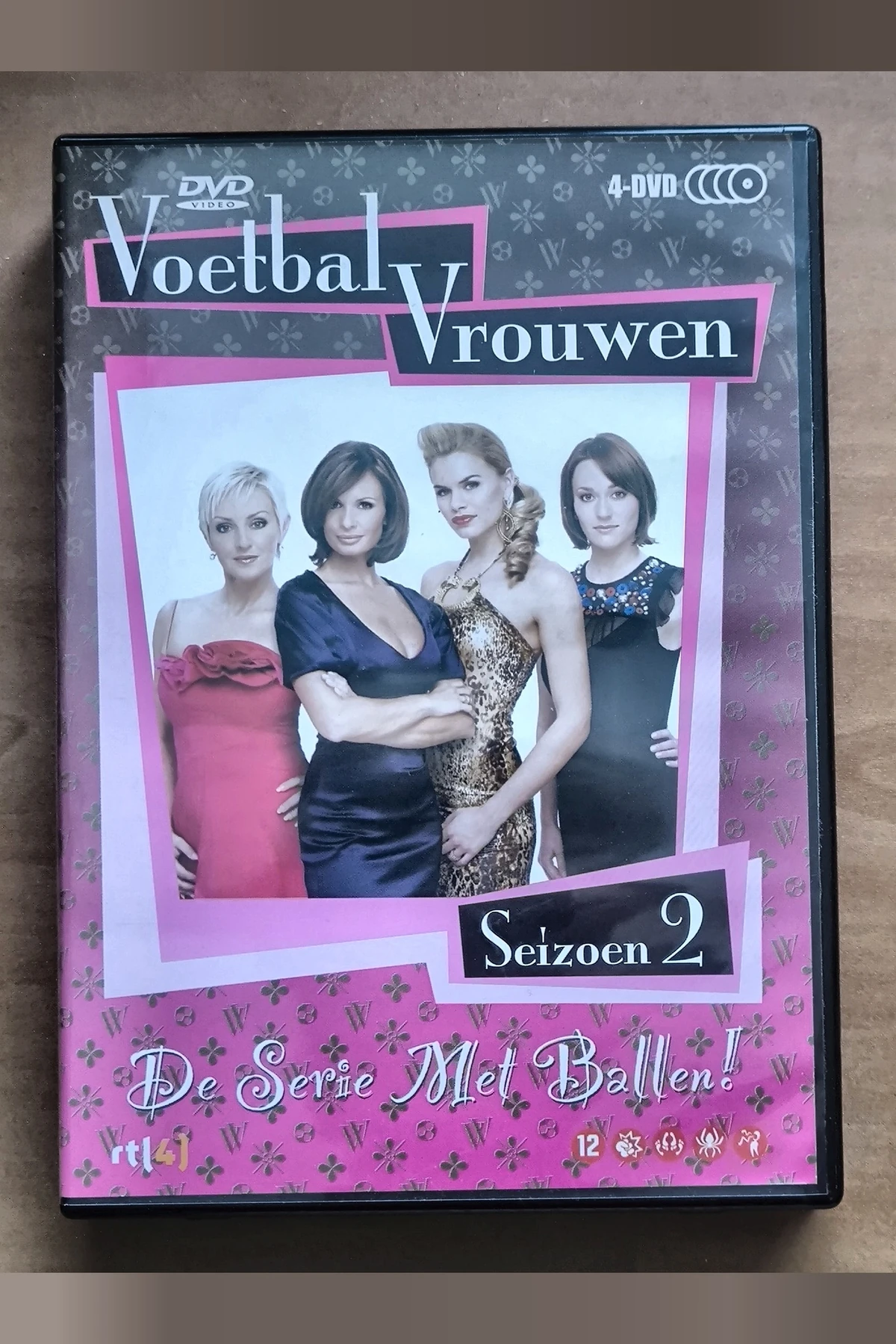 Voetbalvrouwen: Season 1 - Voorkant