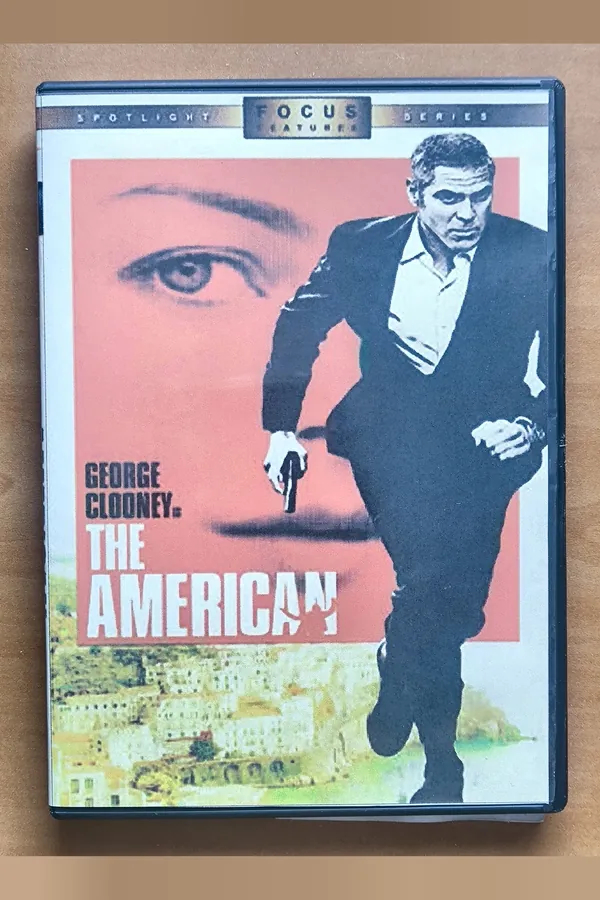 The American – voorkant