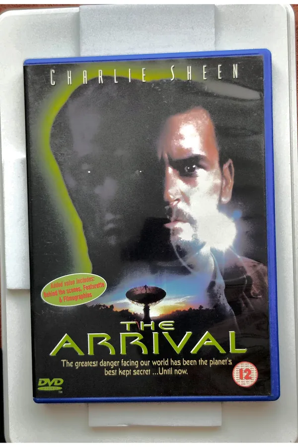 The Arrival – voorkant
