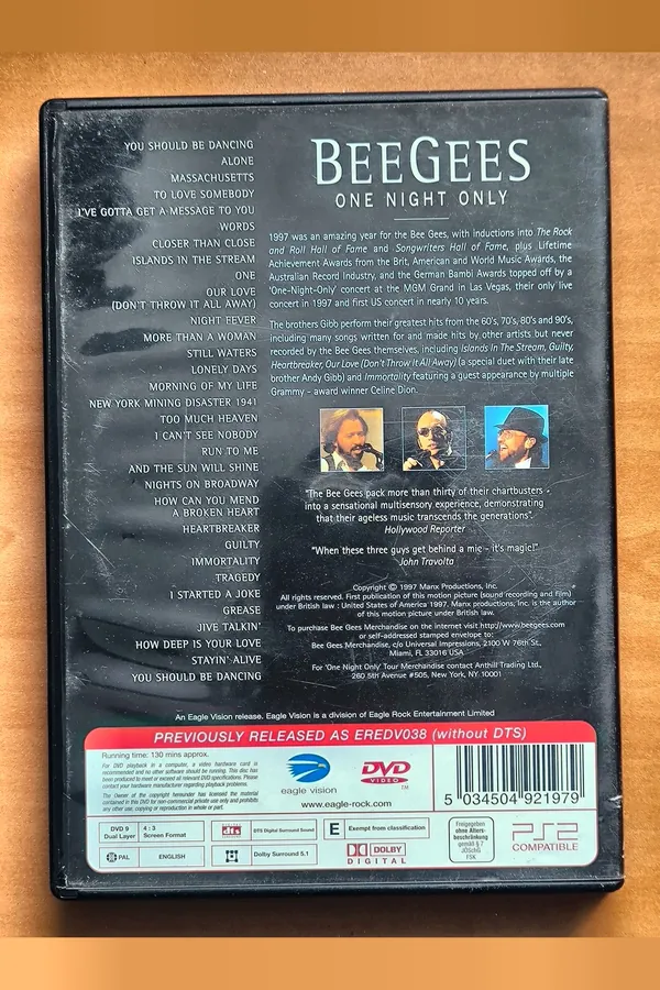 Bee Gees: One Night Only – achterkant