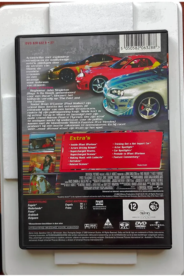 2 Fast 2 Furious – achterkant