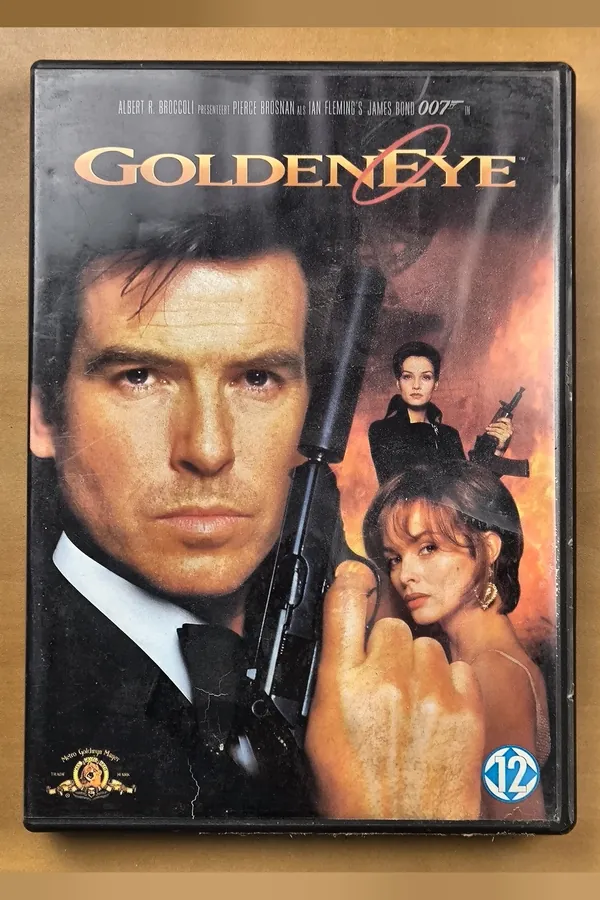 GoldenEye – voorkant