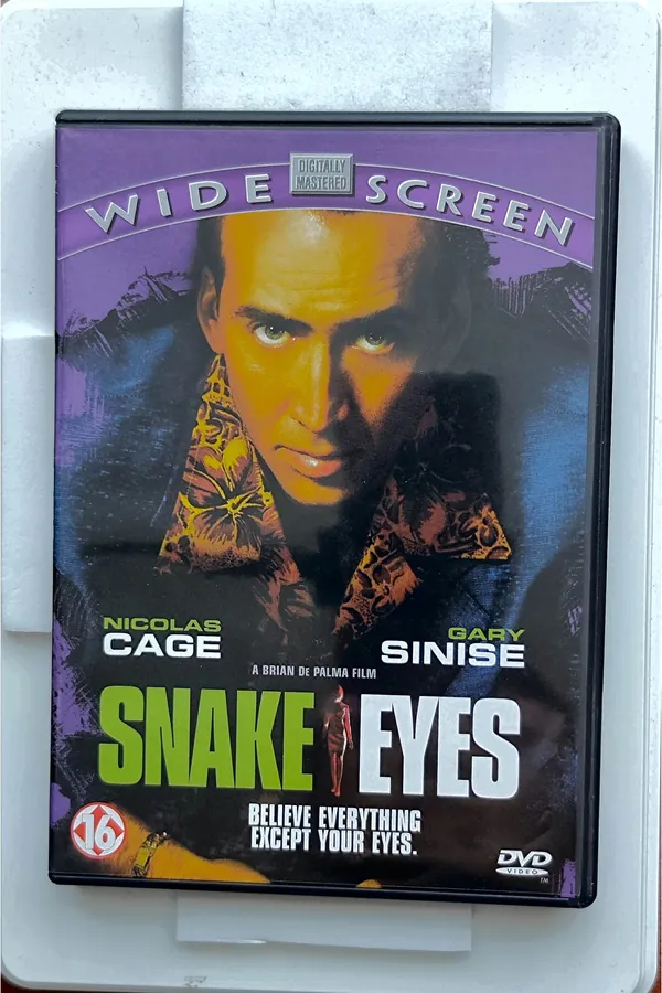 Snake Eyes – voorkant