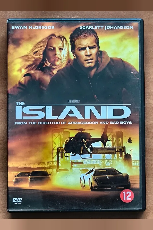 The Island – voorkant