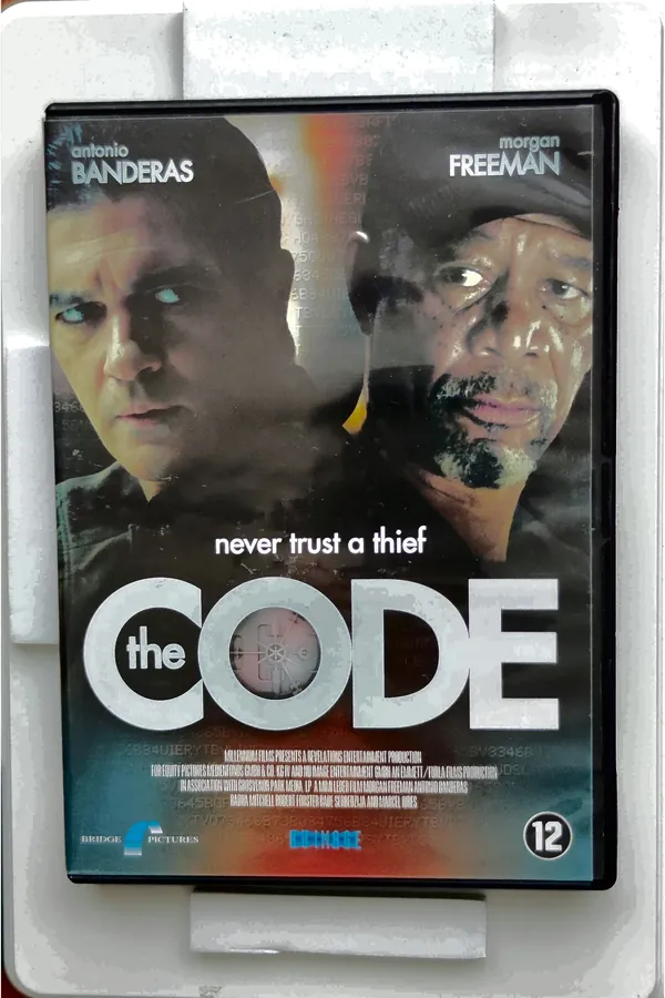 The Code – voorkant