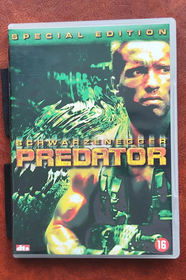 Predator – voorkant