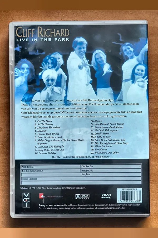 Cliff Richard Live In The Park – achterkant