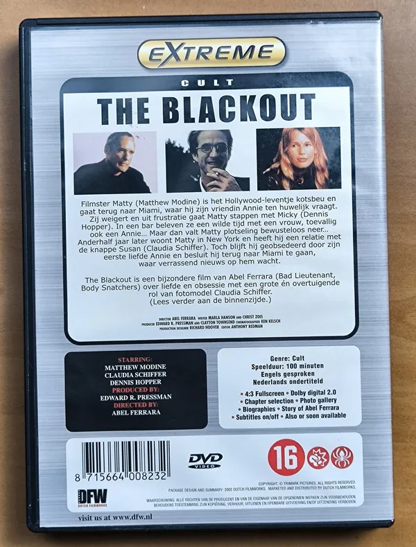 The Blackout – achterkant
