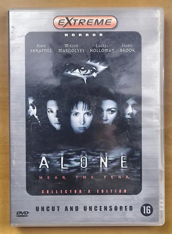 Alone – voorkant