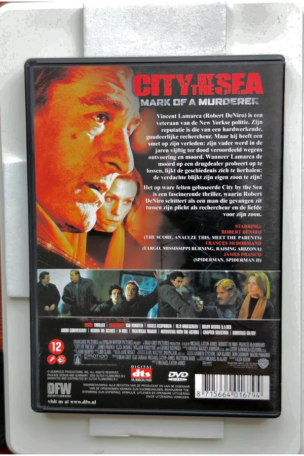 City by the Sea – achterkant