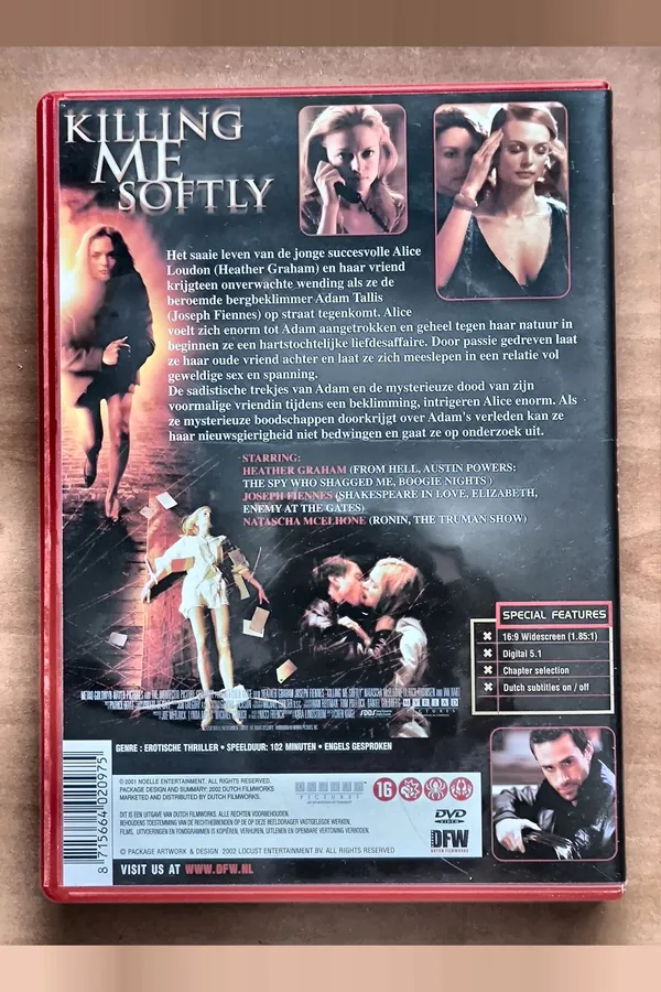 Killing Me Softly – achterkant