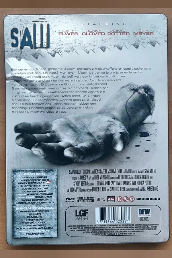 Saw – achterkant