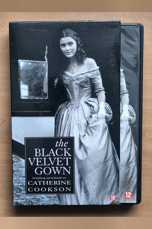The Black Velvet Gown – voorkant