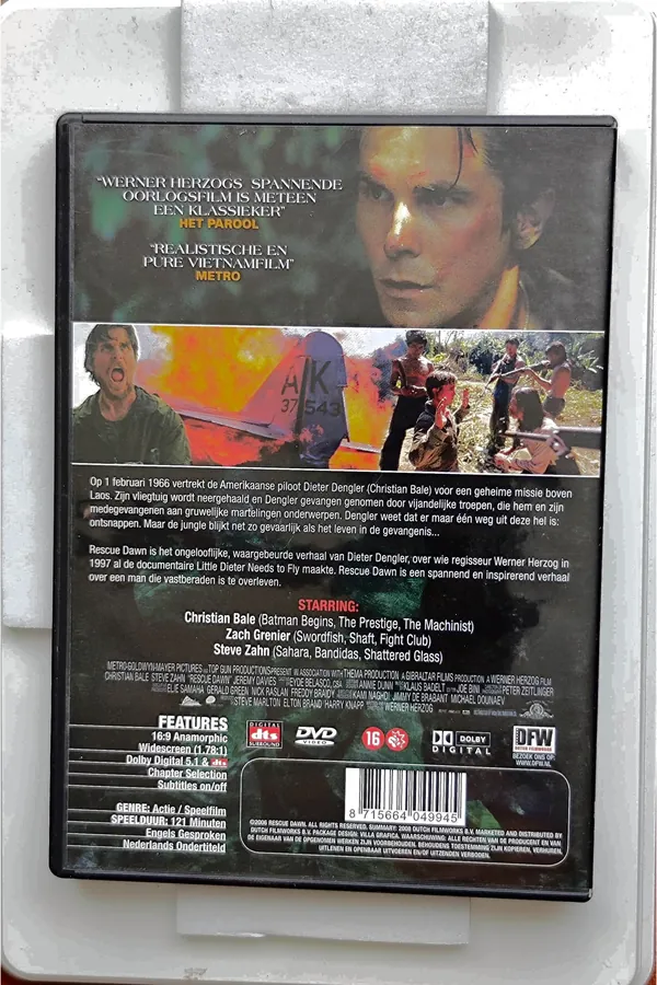 Rescue Dawn – achterkant