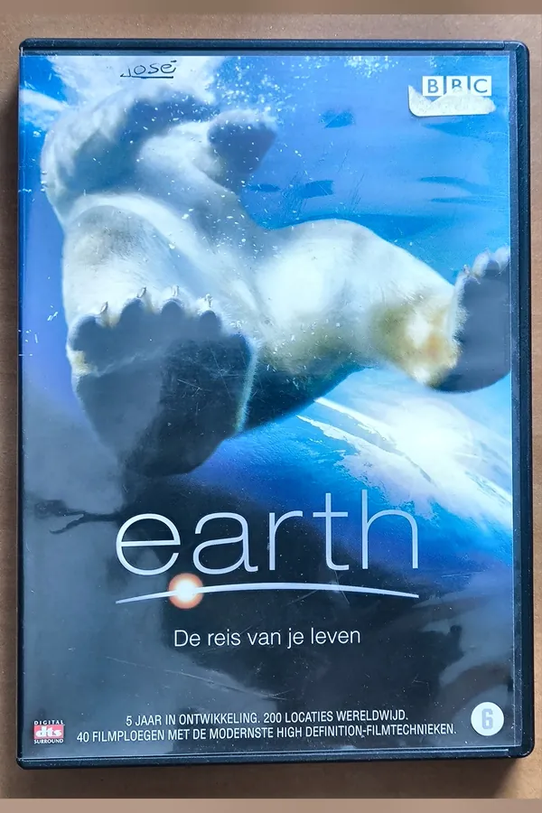 Earth – voorkant