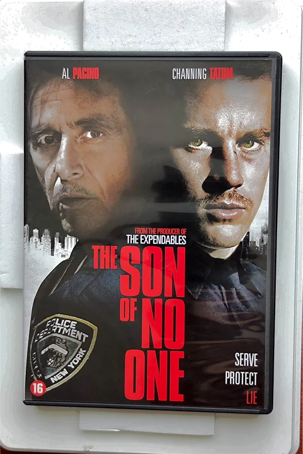 The Son of No One – voorkant