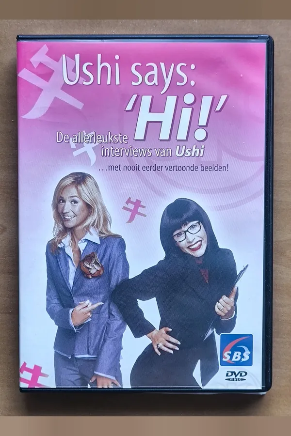Ushi Says: Hi! – voorkant
