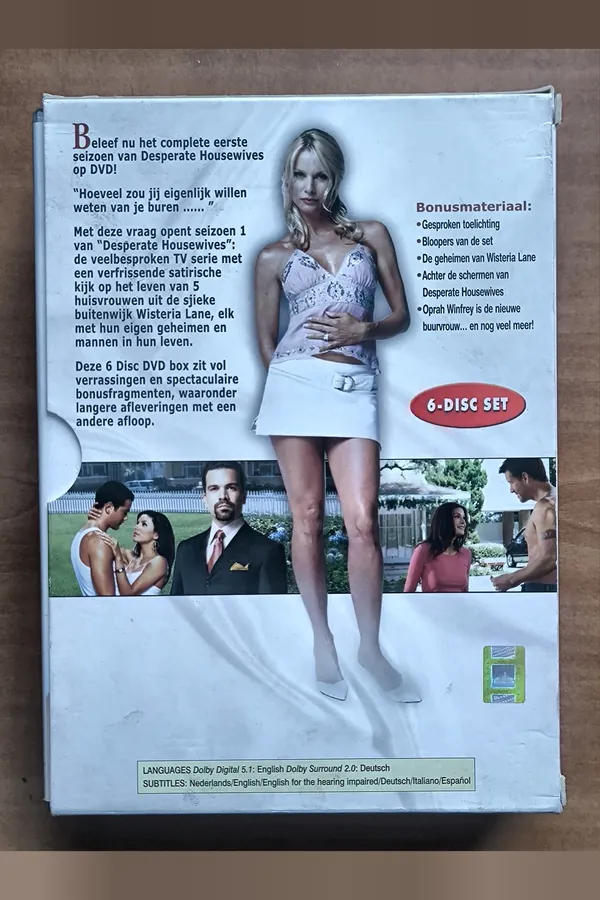 Desperate Housewives: Season 1 – achterkant